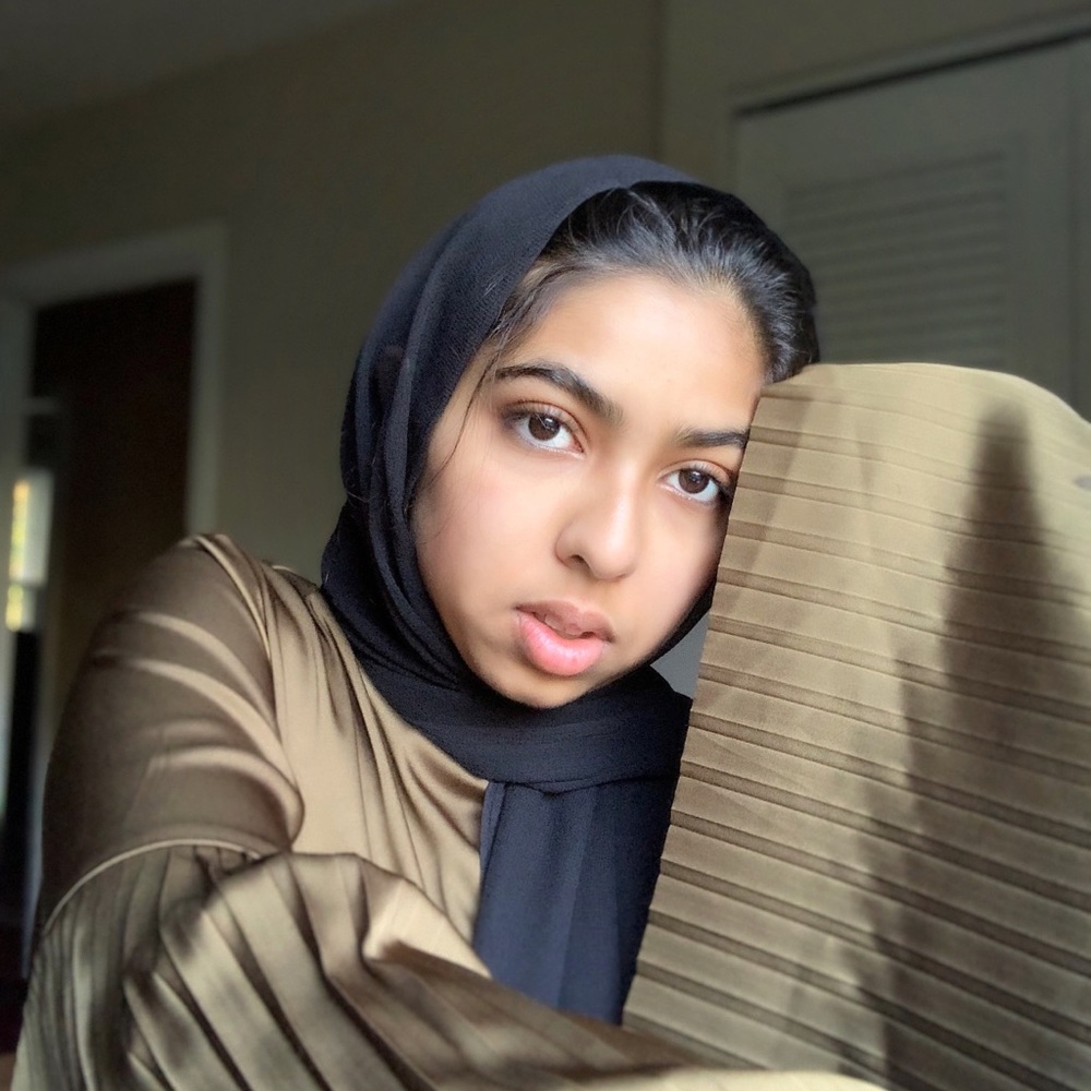 Meet your Posher, Farah